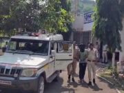 110 साल की मां और 70 साल के बड़े भाई का हत्यारा रातभर मक्का के खेत में छुपा रहा,मोबाइल ऑन करते ही पुलिस ने दबोचा