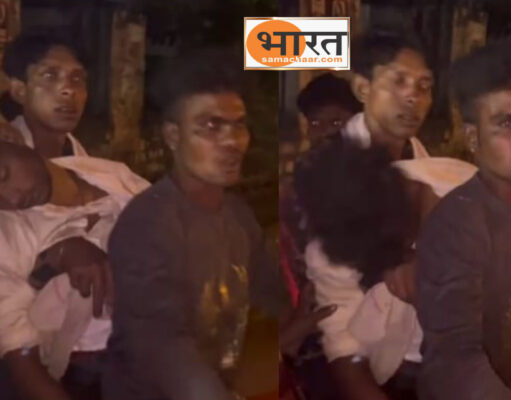 बोलती तस्वीर:शव ले जाने नहीं मिली एम्बुलेंस घंटो इंतजार के बाद बाइक पर शव रखकर ले गए परिजन