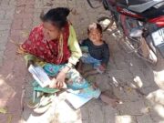 सौतेले पिता ने की थी मासूम की हत्या, डेढ़ साल बाद भी नहीं बना मृत्यु प्रमाण पत्र, पीड़ित माँ ने लगाई नगरपालिका से गुहार