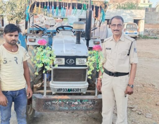 बैराड़ में खनिज विभाग की कार्रवाई, अवैध रेत भंडारण कार्यवाही और दो ट्रैक्टर ट्रॉली भी पकड़े