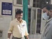 तेज रफ्तार बस ने बाइक सवार को टक्कर मारी, युवक गंभीर रूप से घायल